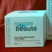24h Active Moisturizing Face Cream - Crema Idrata...